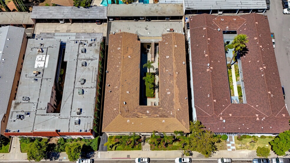 More Photos Of 4439 Ocean View Blvd, Montrose Apartments For Sale