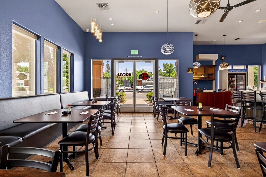 More Photos Of 2995 Esplanade Rd, Chico Restaurant For Lease