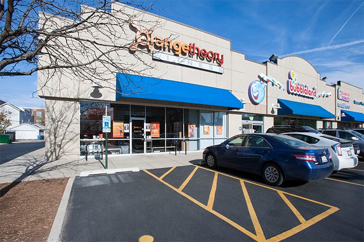 More Photos Of 2247 N Milwaukee Ave, Chicago Freestanding For Lease