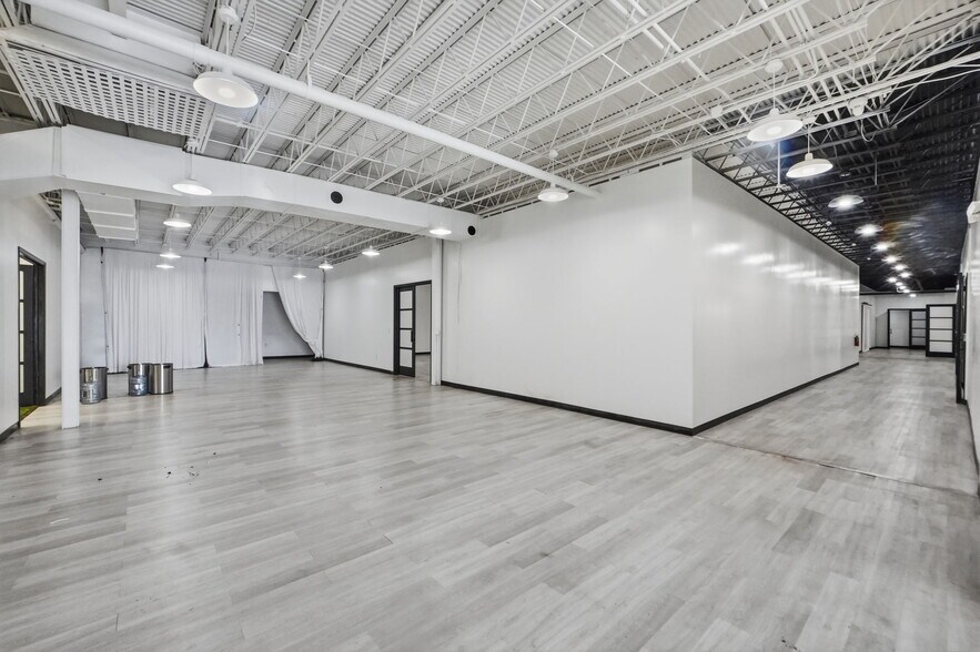 More Photos Of 3425 Sinclair Ln, Baltimore Warehouse For Sale