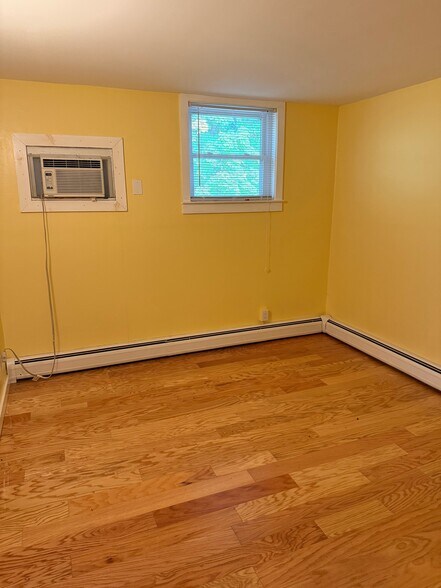 More Photos Of 124 Washington St, Tappan Office For Lease