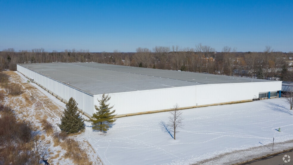 More Photos Of 7377 Expressway Ct SW, Grand Rapids Warehouse For Lease