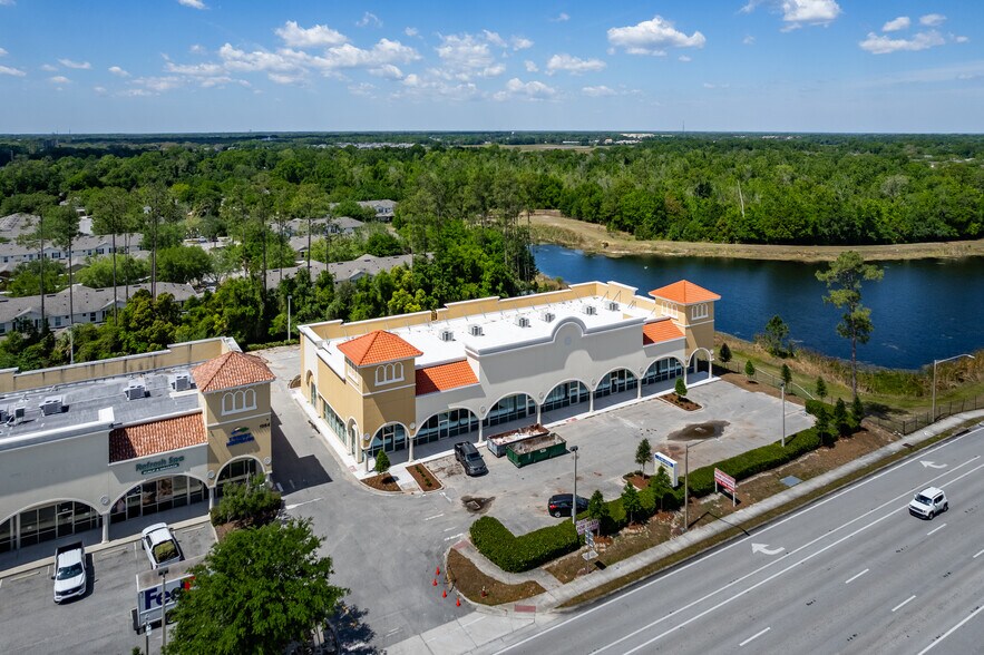 More Photos Of 1976 Alafaya Trl, Oviedo Storefront Retail Office For Lease