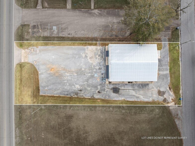 More Photos Of 2767 MS-15, Bay Springs Office For Sale