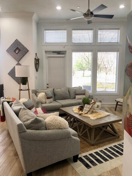 More Photos Of 11351 Hilltop Rd, Argyle Apartments For Sale