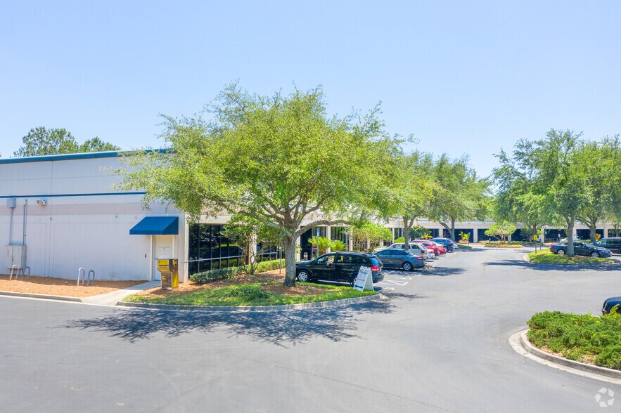 More Photos Of 8211 Cypress Plaza Dr, Jacksonville Unknown For Lease