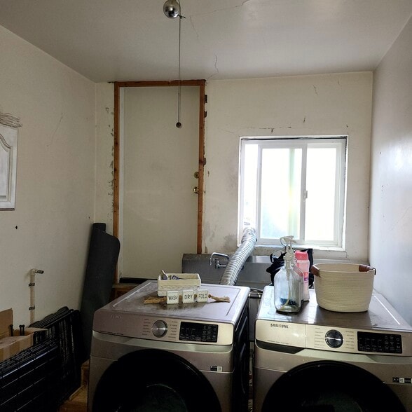 More Photos Of 511 3rd St, Rodeo Storefront Retail Residential For Sale