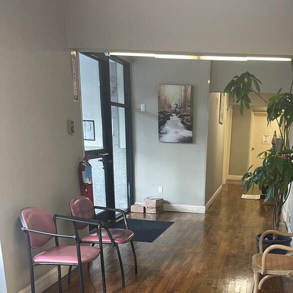 More Photos Of 10 Union Ave, Lynbrook Medical For Sale