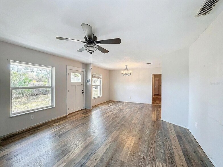 More Photos Of 9421 Sunshine Grove Rd, Brooksville Multifamily For Sale