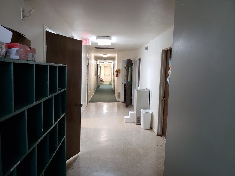 More Photos Of 1803 Kenwick Pl, Pasadena Daycare Center For Sale