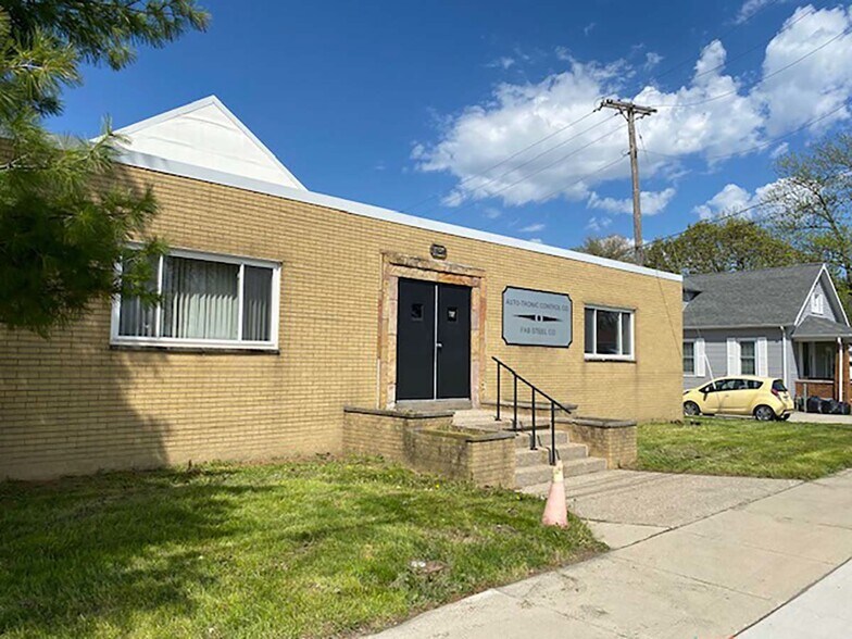 More Photos Of 240 Andrus Rd, Northwood Manufacturing For Lease