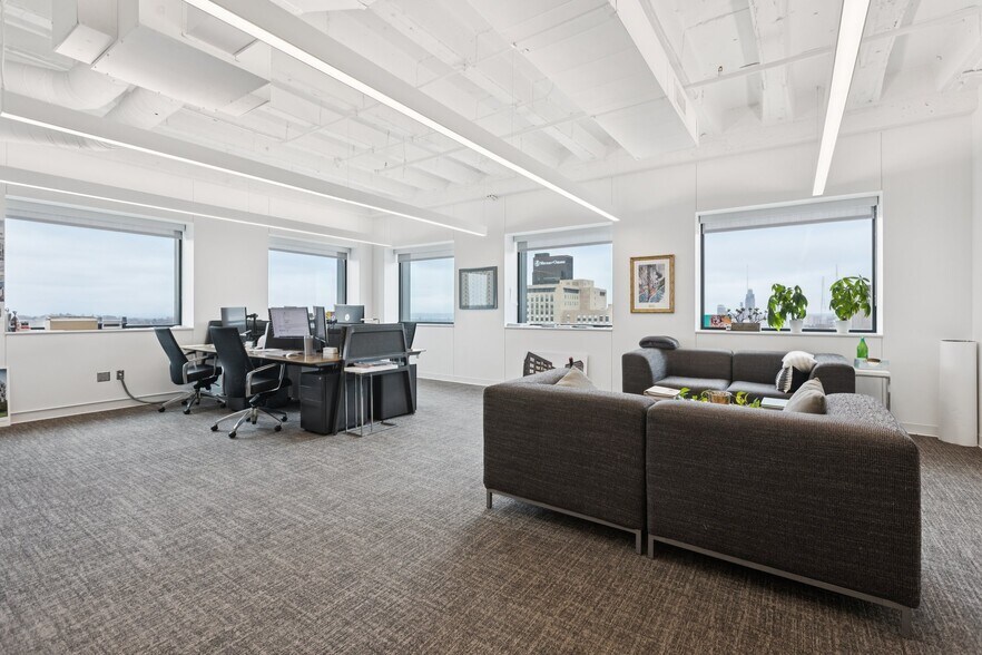 More Photos Of 3555 Farnam, Omaha Office For Lease