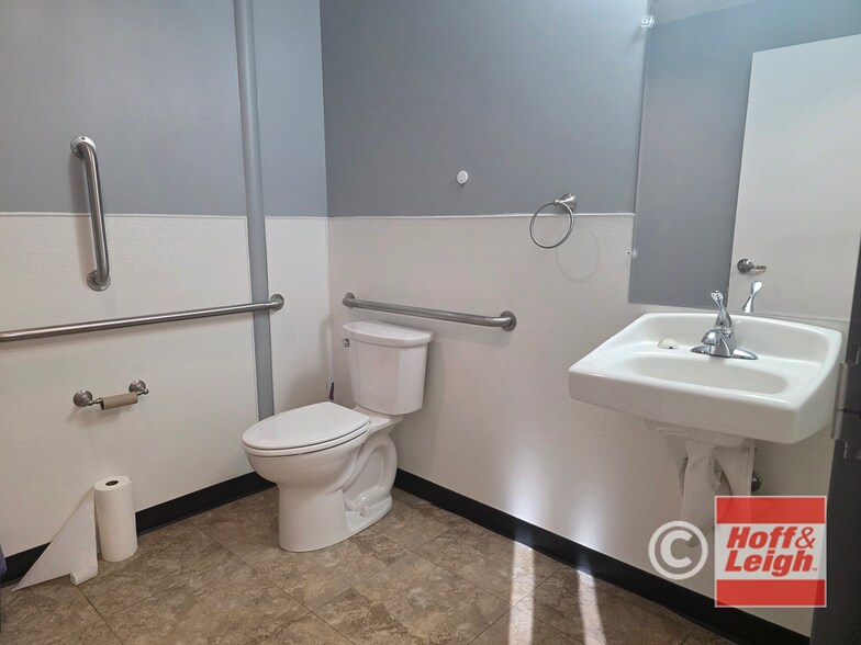 More Photos Of 6789 Bismark Rd, Colorado Springs Medical For Sale