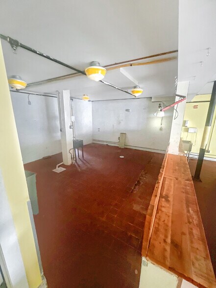 More Photos Of 275 Grand St, Jersey City Apartments For Lease