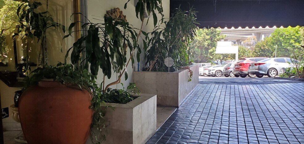 More Photos Of 2801 Camino del Rio S, San Diego Office For Lease