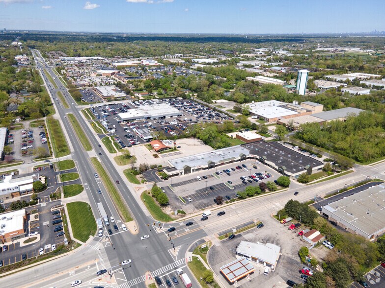 More Photos Of 810-900 75th St, Willowbrook Unknown For Lease