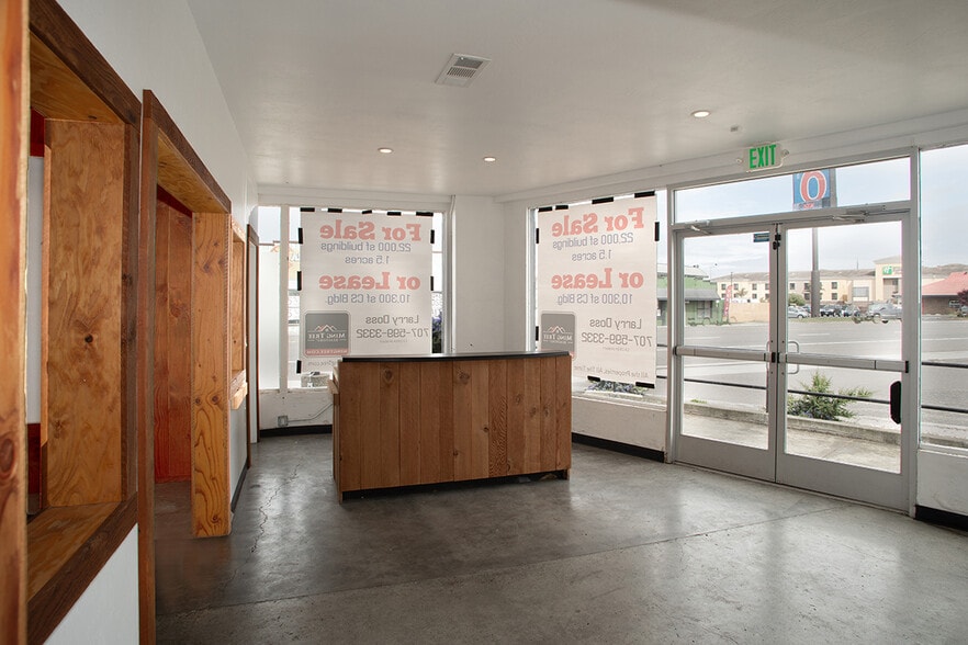 More Photos Of 2029 Broadway St, Eureka Storefront Retail Office For Sale