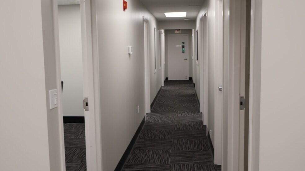 More Photos Of 6330-6332 Flank Dr, Harrisburg Flex For Lease