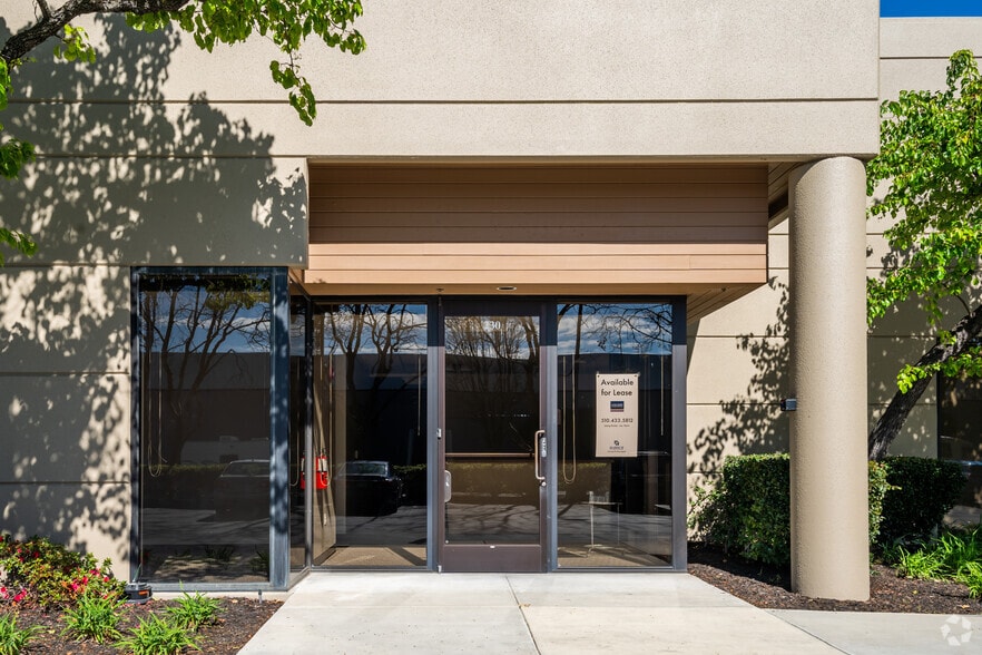 More Photos Of 2235 Polvorosa Ave, San Leandro Unknown For Lease