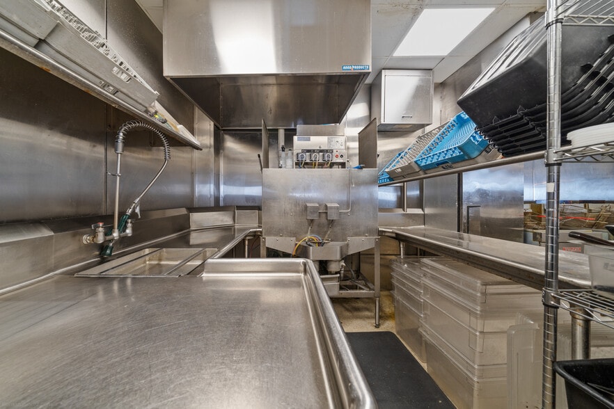 More Photos Of 4236 Laguna Shores Rd, Corpus Christi Restaurant For Sale