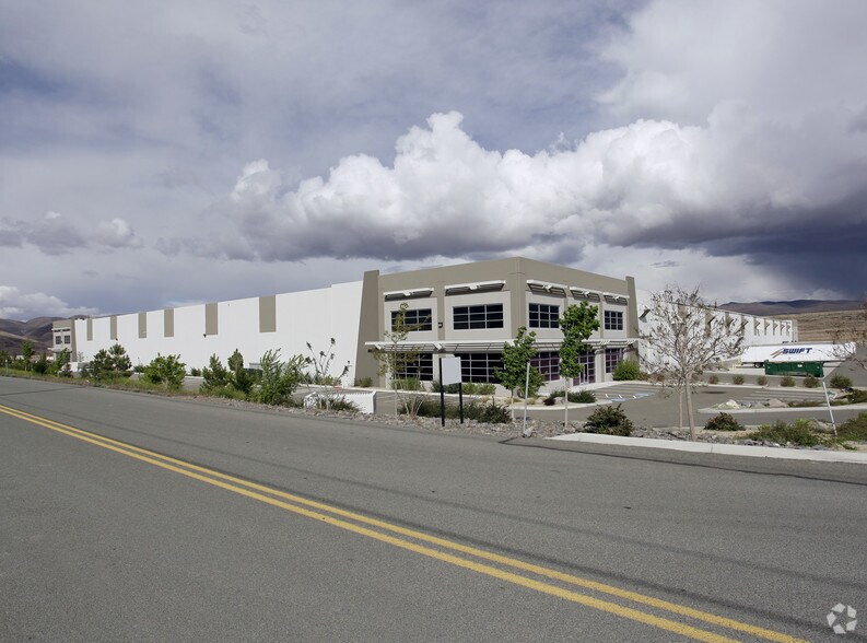 More Photos Of 3300 Waltham Way, Mccarran Unknown For Lease