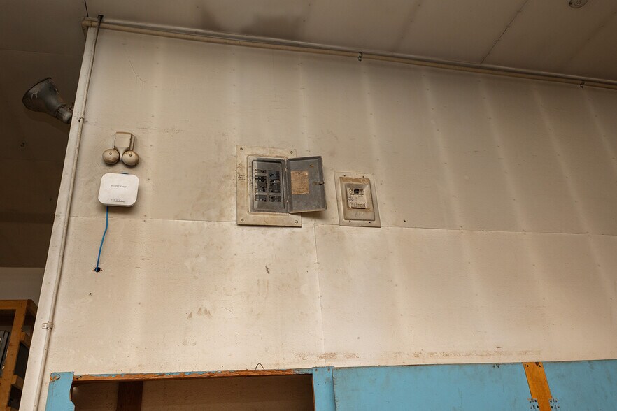 More Photos Of 890 N State Road 14, Harper Auto Dealership For Sale