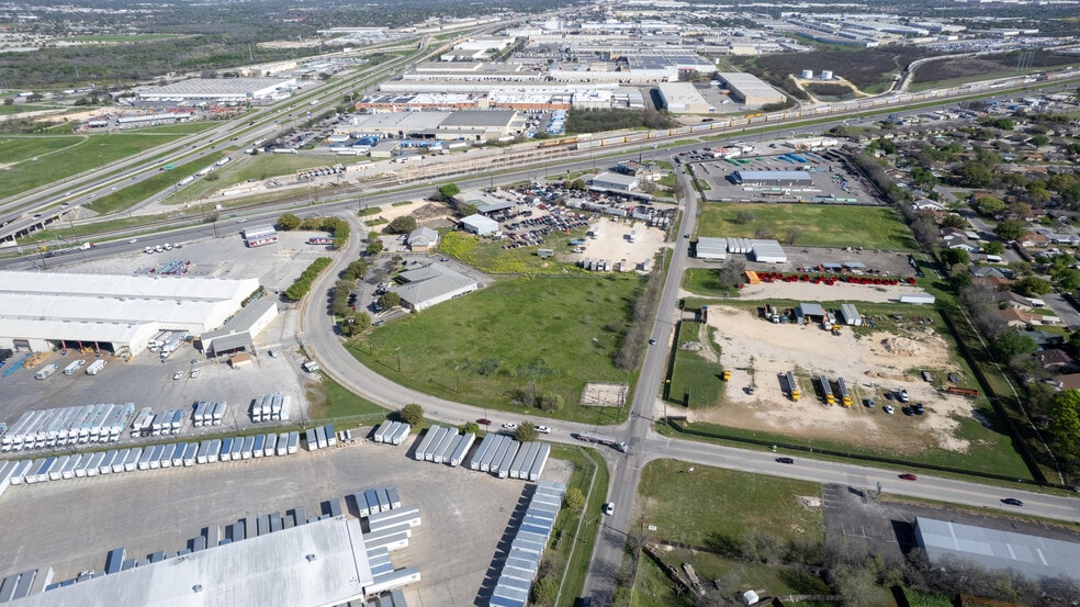 More Photos Of 3 acres on Springfield Dr, San Antonio Land For Lease