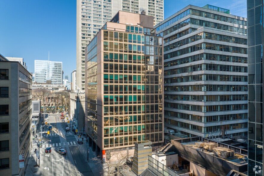 More Photos Of 121 Richmond St W, Toronto Office For Lease