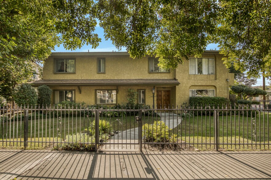 More Photos Of 142 W Live Oak St, San Gabriel Apartments For Sale