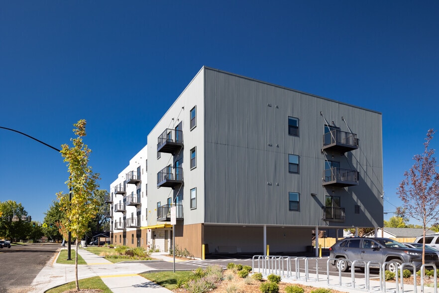 More Photos Of 2550 W Targee St, Boise Apartments For Sale