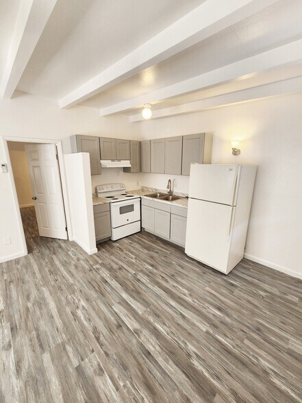 More Photos Of 2117 Donna St, North Las Vegas Apartments For Sale