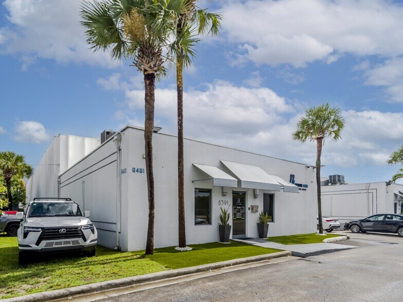 More Photos Of 8351-8391 NW 64th St, Miami Warehouse For Lease