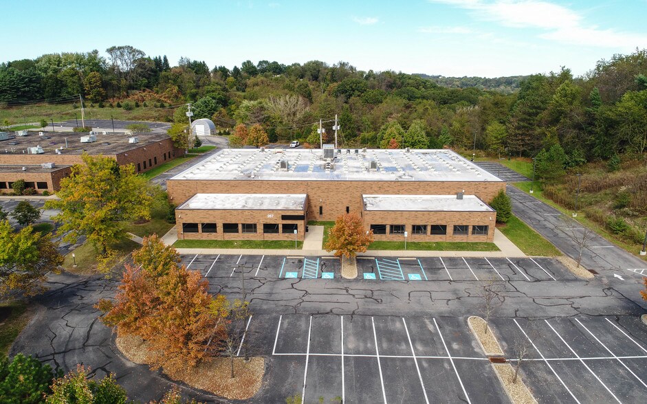 More Photos Of 267-271 Kappa Dr, Pittsburgh Research And Development For Lease