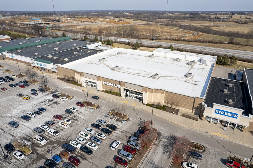 More Photos Of 1960-1984 Pavillion Way, Lexington Unknown For Lease