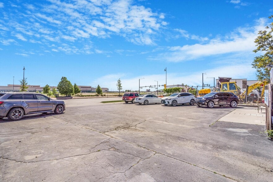 More Photos Of 5855 Quebec St, Commerce City Auto Repair For Sale