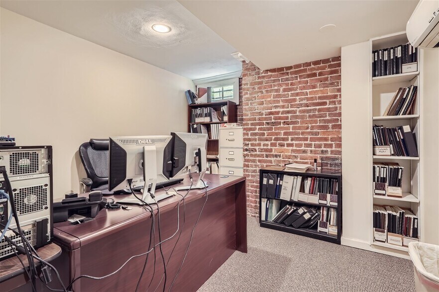 More Photos Of 1000 N Logan St, Denver Office Residential For Sale