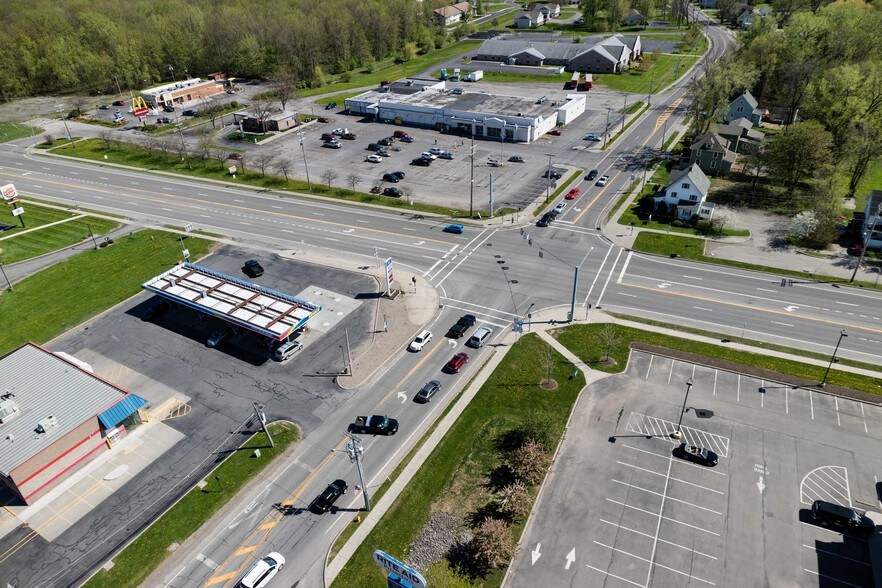 Primary Photo Of 4090 Pearsall St, Williamson Supermarket For Lease