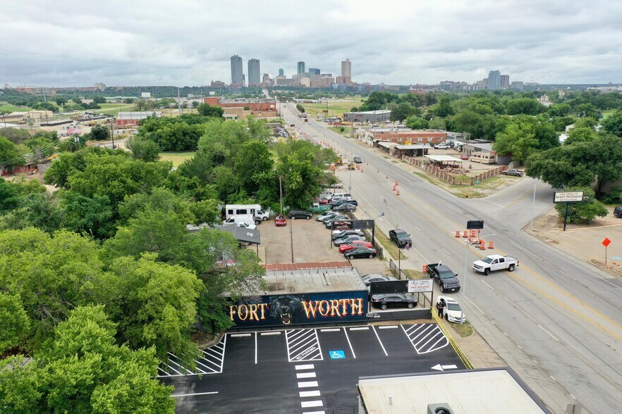 More Photos Of 1216 N Main St, Fort Worth Restaurant For Sale