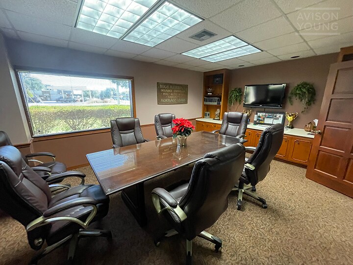 More Photos Of 2315 Curry Ford Rd, Orlando Office For Lease