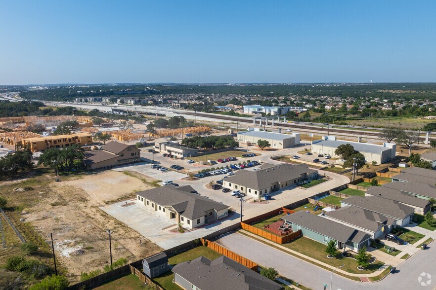 More Photos Of 1667 N Highway 183, Leander Unknown For Lease