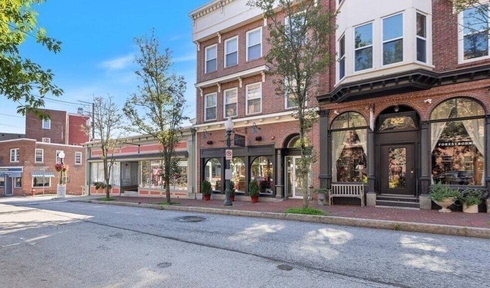 Primary Photo Of 48 Main St, Amesbury Storefront For Lease