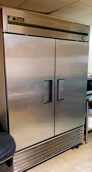 More Photos Of 1017 S Columbia Dr, West Columbia Restaurant For Sale