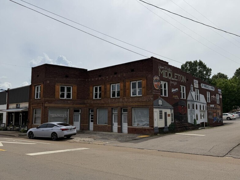 More Photos Of 114 Dogwood Ave, Middleton Auto Repair For Sale