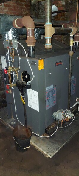 More Photos Of 532 High St, Hamilton Religious Facility For Sale