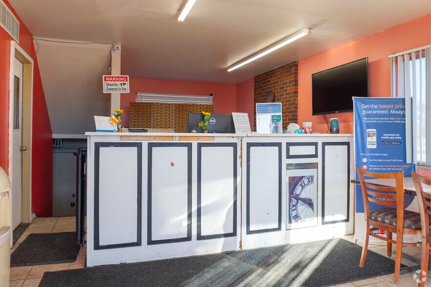 More Photos Of 1208 N Colorado Ave, Brush Hotel For Sale