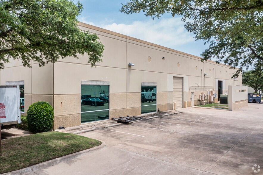 More Photos Of 3310 Matrix Dr, Richardson Research And Development For Lease