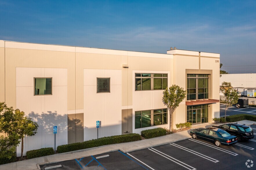More Photos Of 1195 Warner Ave, Tustin Manufacturing For Lease