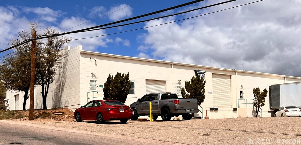 More Photos Of 1300 N Mariposa Ranch Rd, Nogales Warehouse For Lease