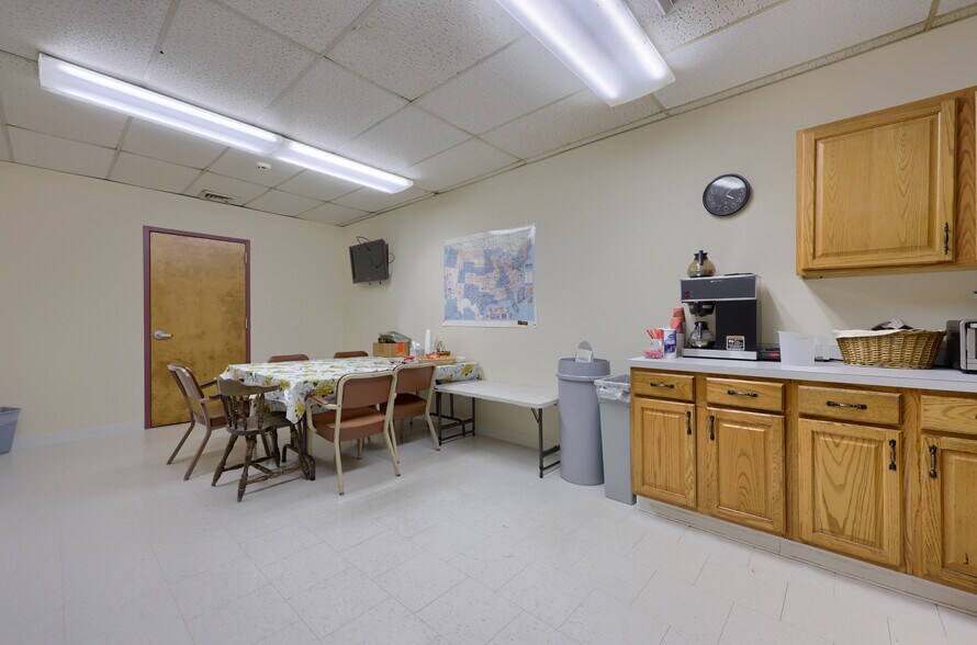 More Photos Of 625 Spring St, Wyomissing Office For Sale