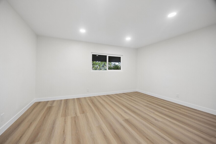 More Photos Of 1457 E Chapman Ave, Fullerton Office For Sale